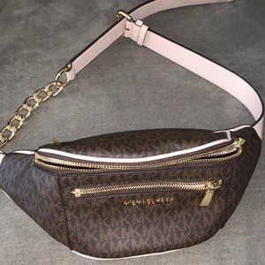 Michael Kors Logo belt bag